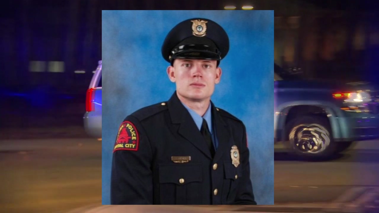 Man convicted in shooting Raleigh officer sentenced