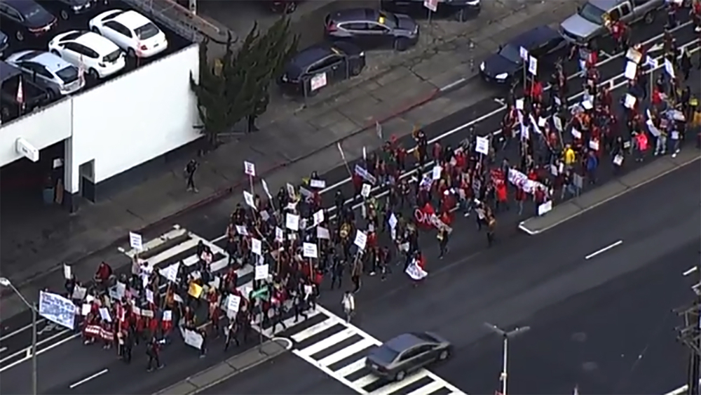Oakland teachers hold walkout to protest contract negotiations