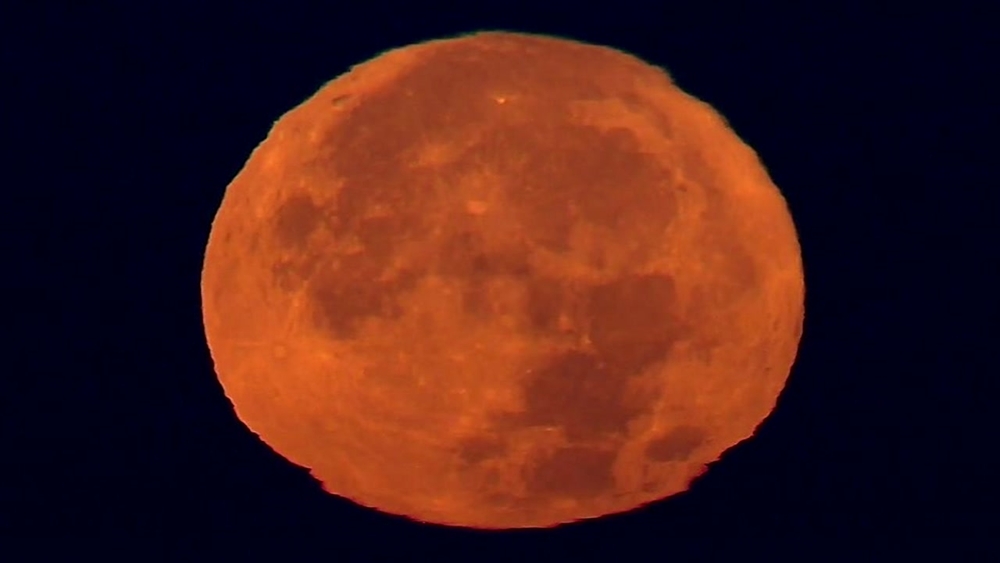 Amber Rupinta speaks with local astrophysicist about super blood moon eclipse