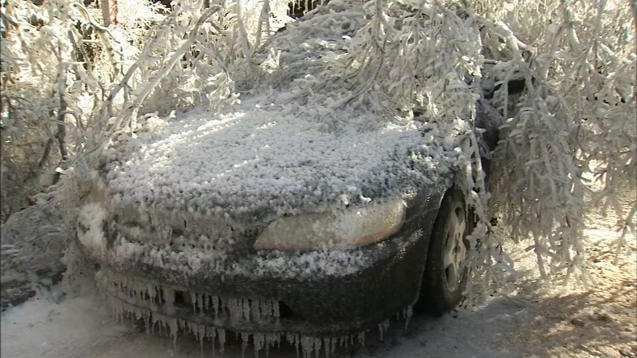 3 injured in Germantown fire, street covered in ice