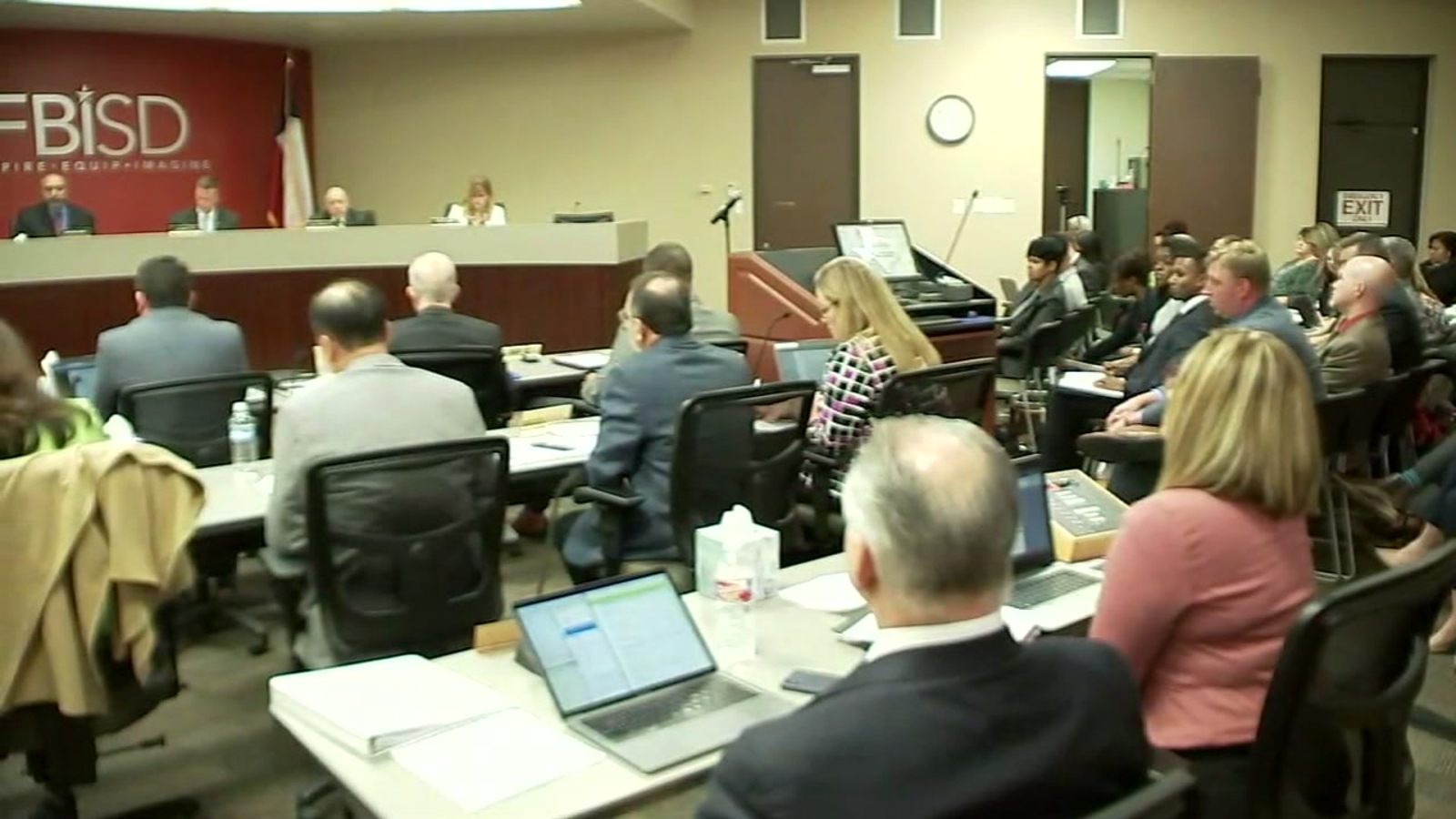 Fort Bend ISD Officials Working To Resolve High School Overcrowding 