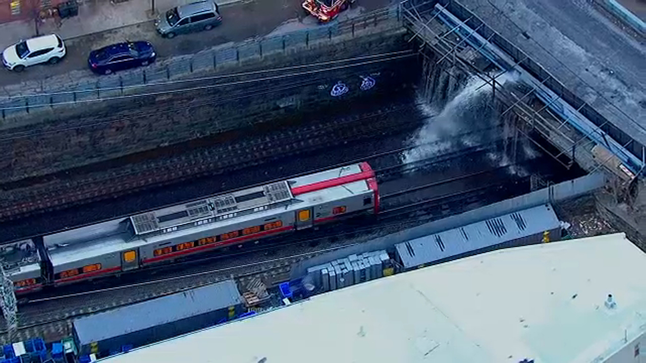 Broken pipe sends water onto Metro-North tracks