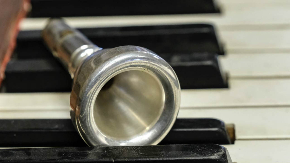 Bay Area environmental group challenges lead in musical mouthpieces