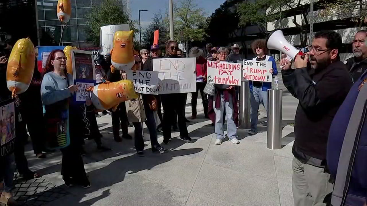 Federal workers react to end of government shutdown