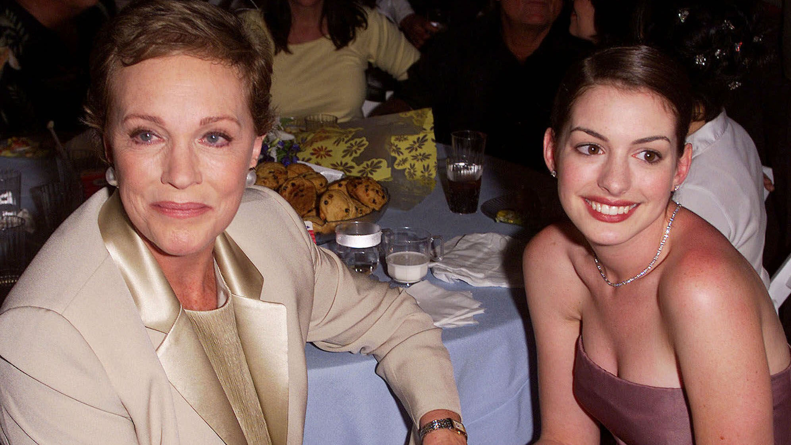 Anne Hathaway confirms script for 'Princess Diaries 3' ABC13 Houston