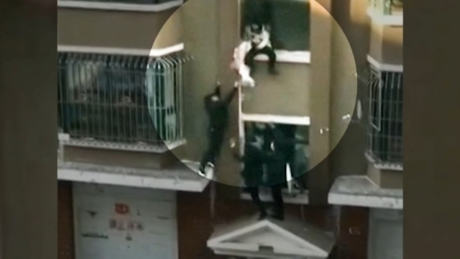 Milkman catches baby dropped from burning building - 6abc Philadelphia