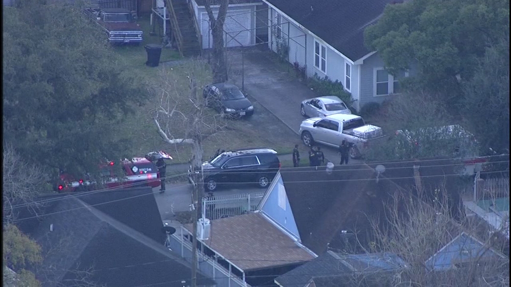 Several officers shot in southeast Houston