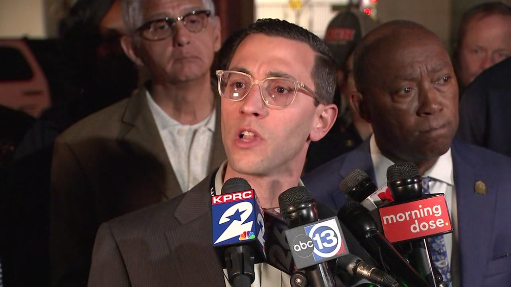 'Dirtbags' on notice after 5 police officers shot in Houston