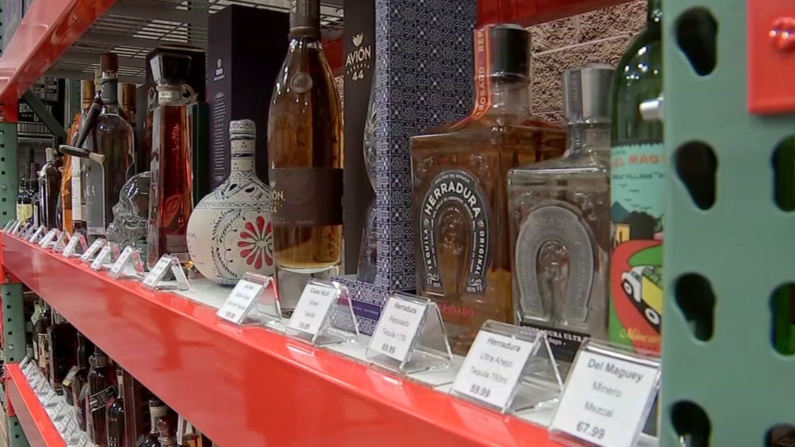 Lawmaker proposes bill allowing Texans to buy liquor on Sundays - ABC13