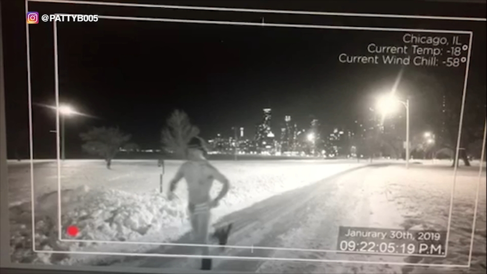 Nearly naked man spotted rollerblading along Chicago's lakefront in subzero temps