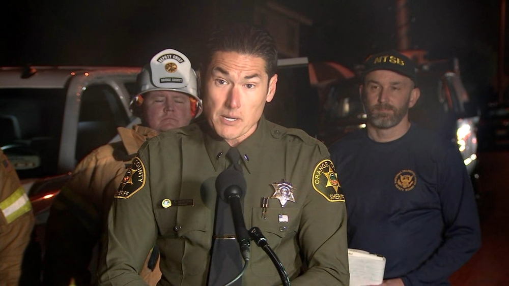Yorba Linda: 5 people killed after small plane crash ignites house fires