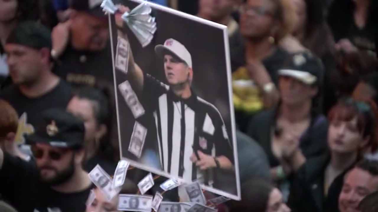 New Orleans Saints fans throw Boycott Bowl