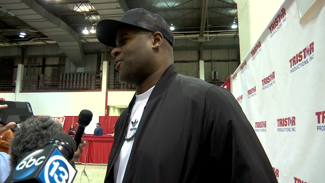 Vince Young claims he's not guilty in DWI charge: "just allegations"