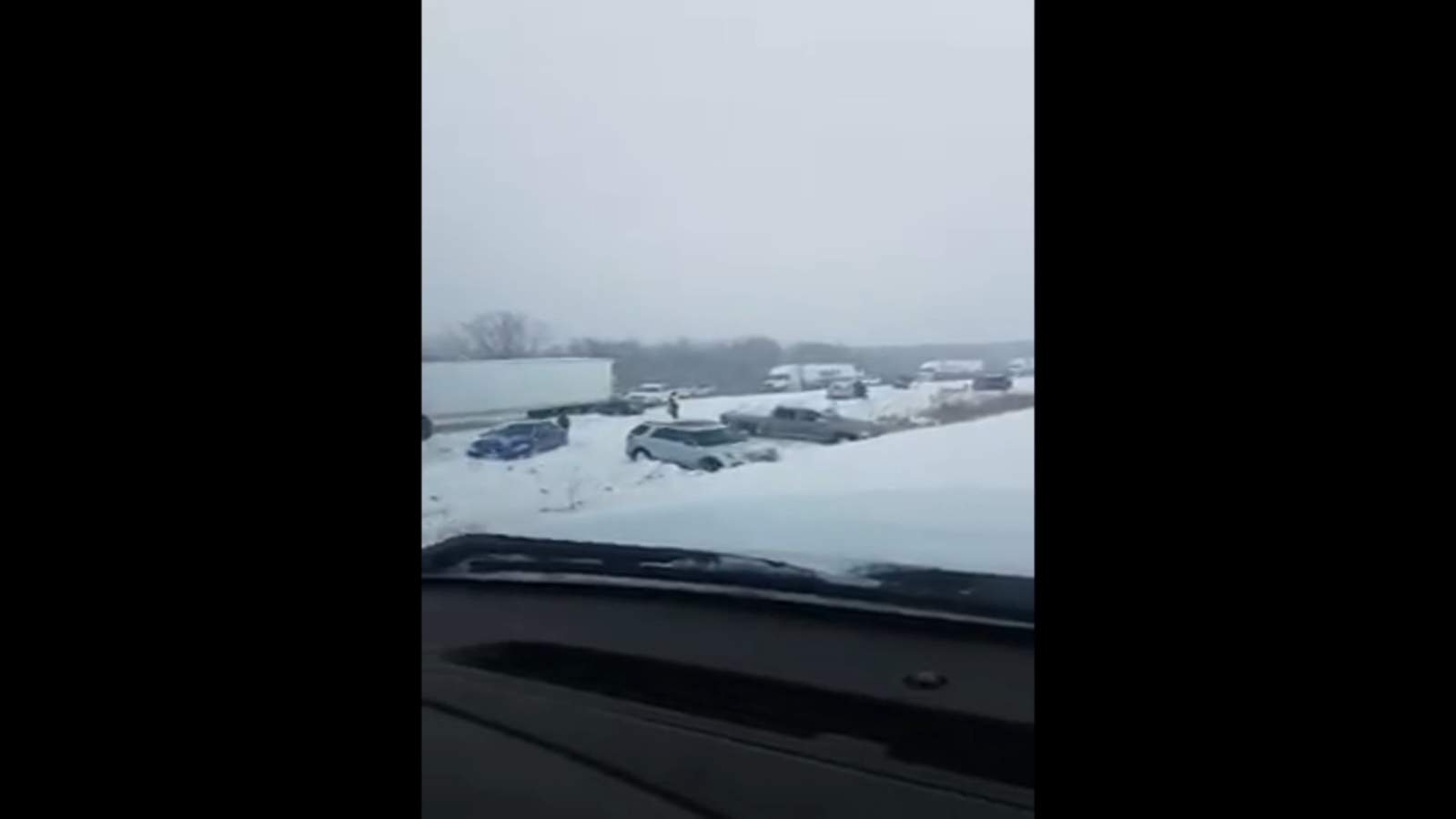 VIDEO 40vehicle pileup in Eau Claire County, Wisconsin injures 7