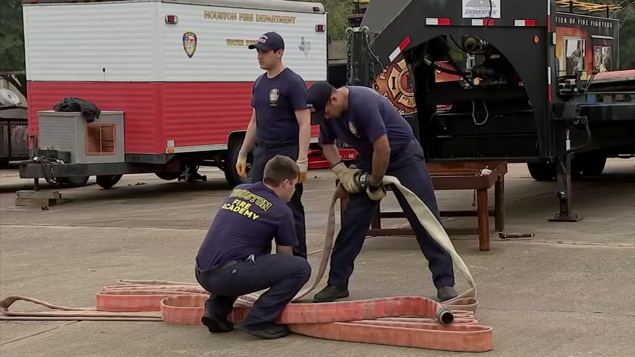 Mayoral candidate Tony Buzbee holds appreciation event for fire cadets