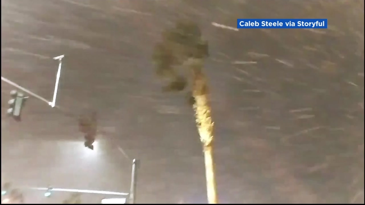 Snow-way: Las Vegas hit with snow and strong winds