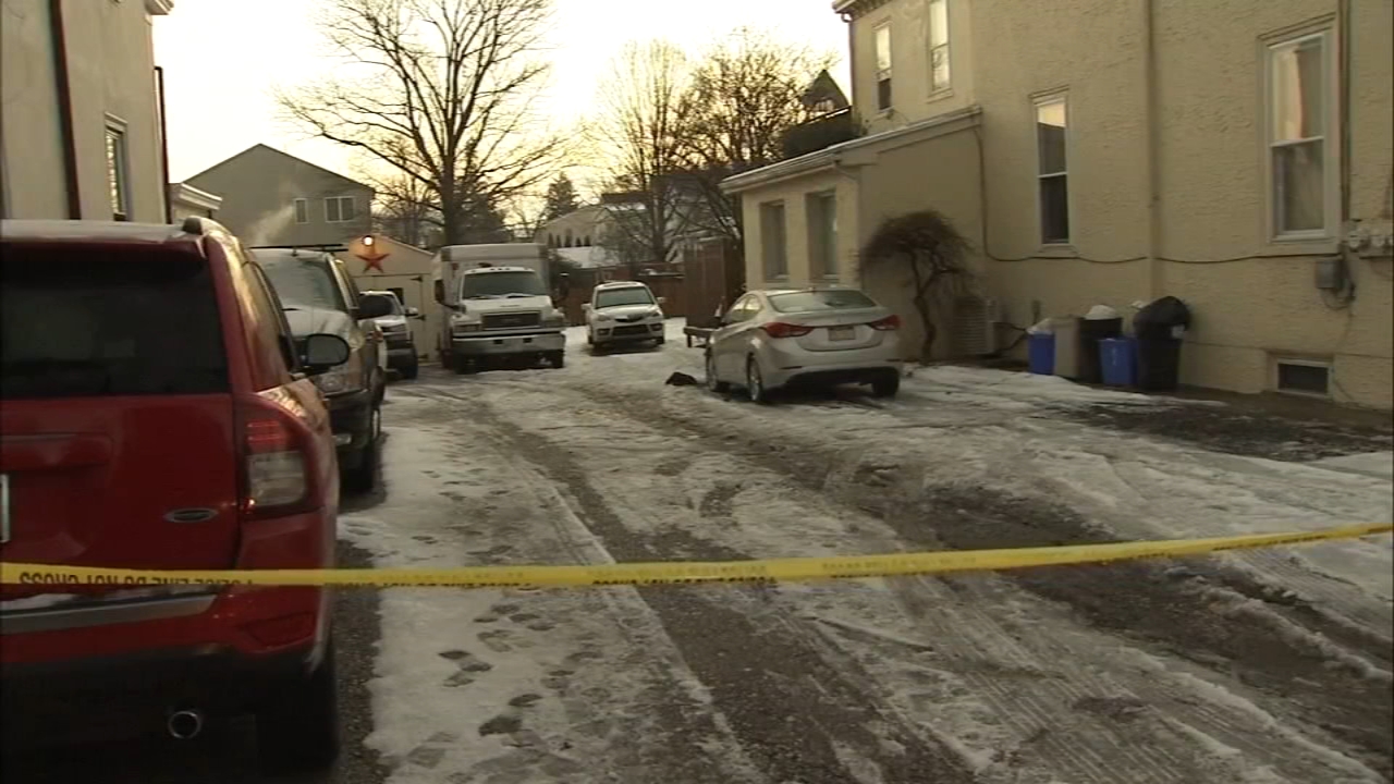 Man dies after fight with homeowner in Roxborough, police say