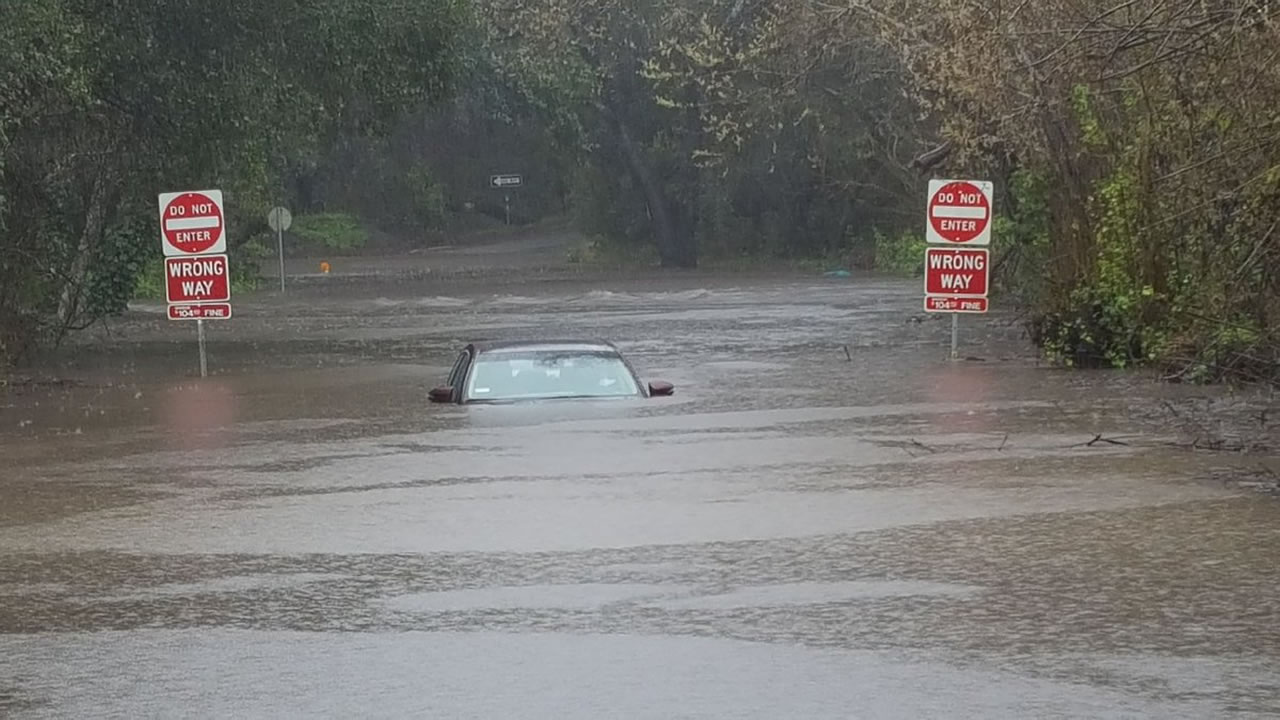 Turn around, don't drown: Water a hazard on Bay Area roads