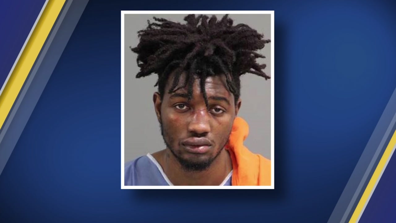 Man charged in stabbing that injured 3 in Raleigh