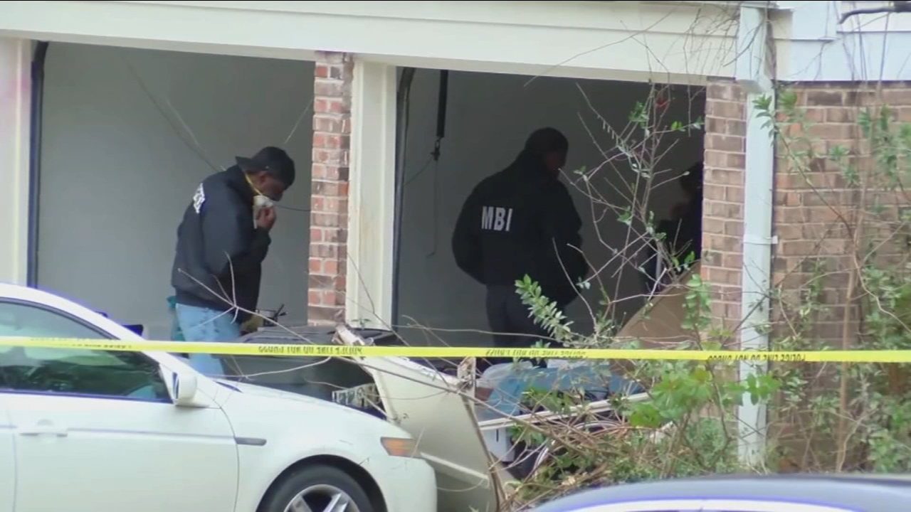 5 dead, including suspect, in Mississippi hostage standoff