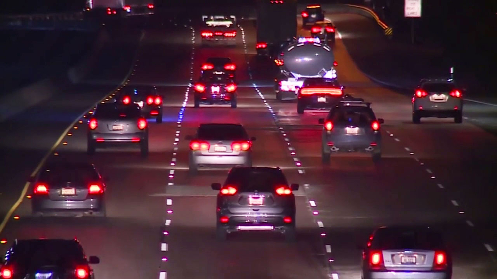 Bill seeks to eliminate speed limits for parts of 5 Fwy, Hwy 99