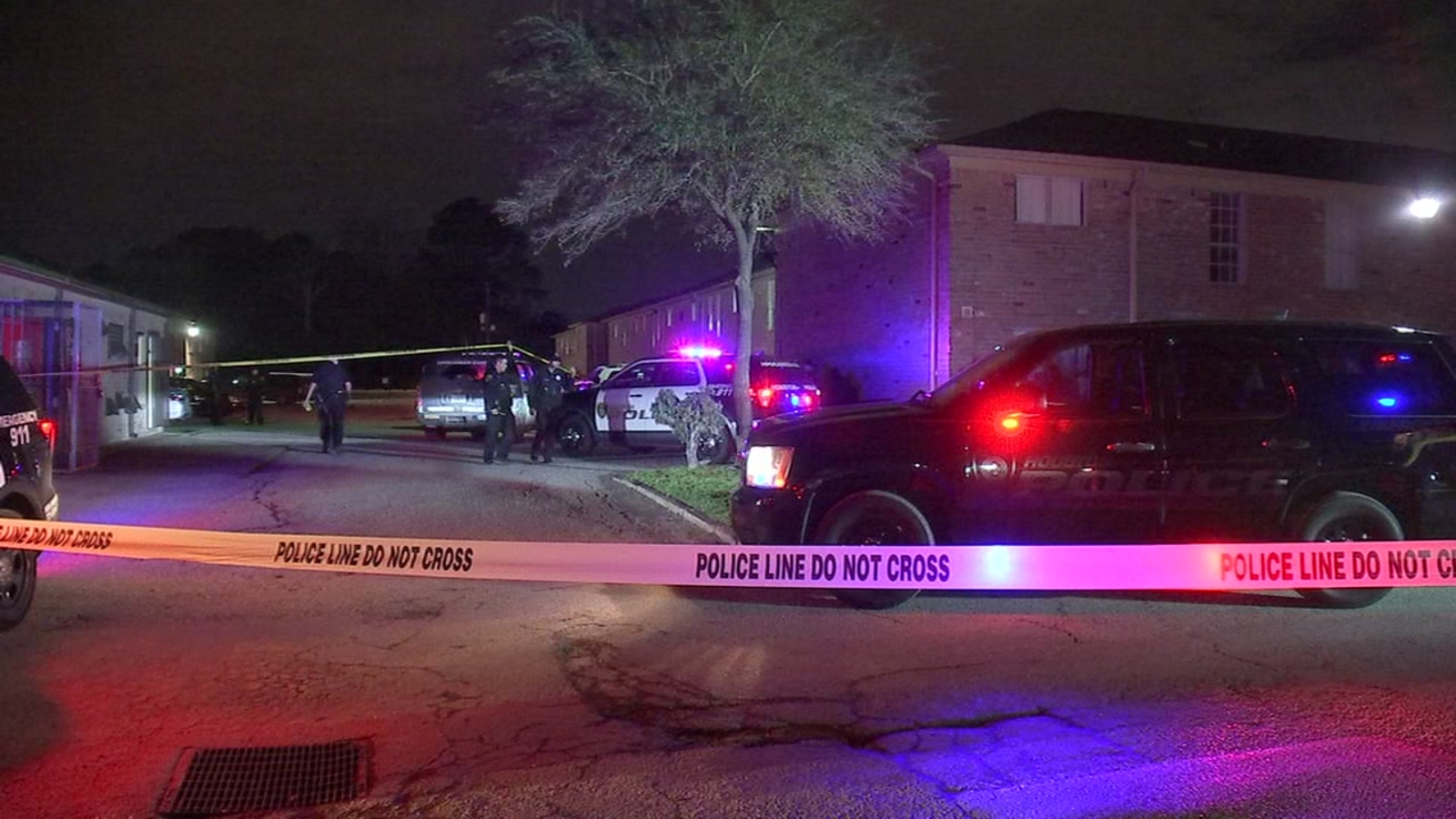 Southwest Houston shooting wounds 2 teens, kills one of them ABC13 Houston