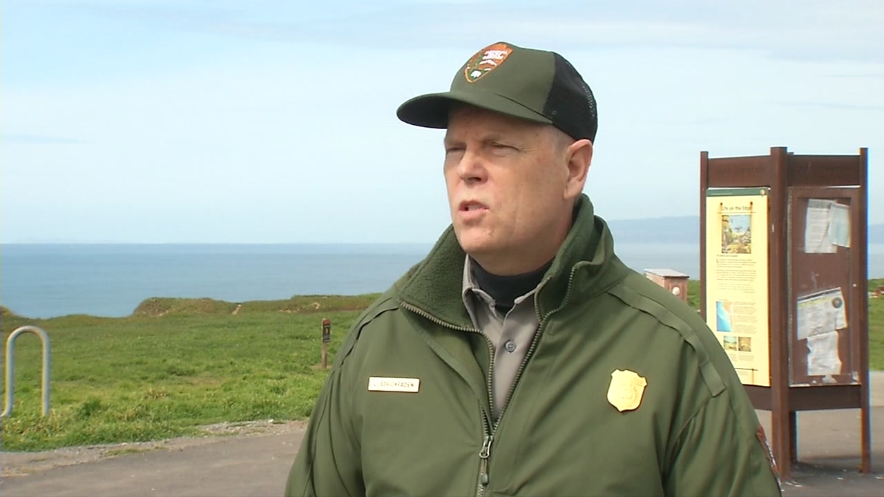 Recovery efforts resume after woman buried in landslide at Fort Funston