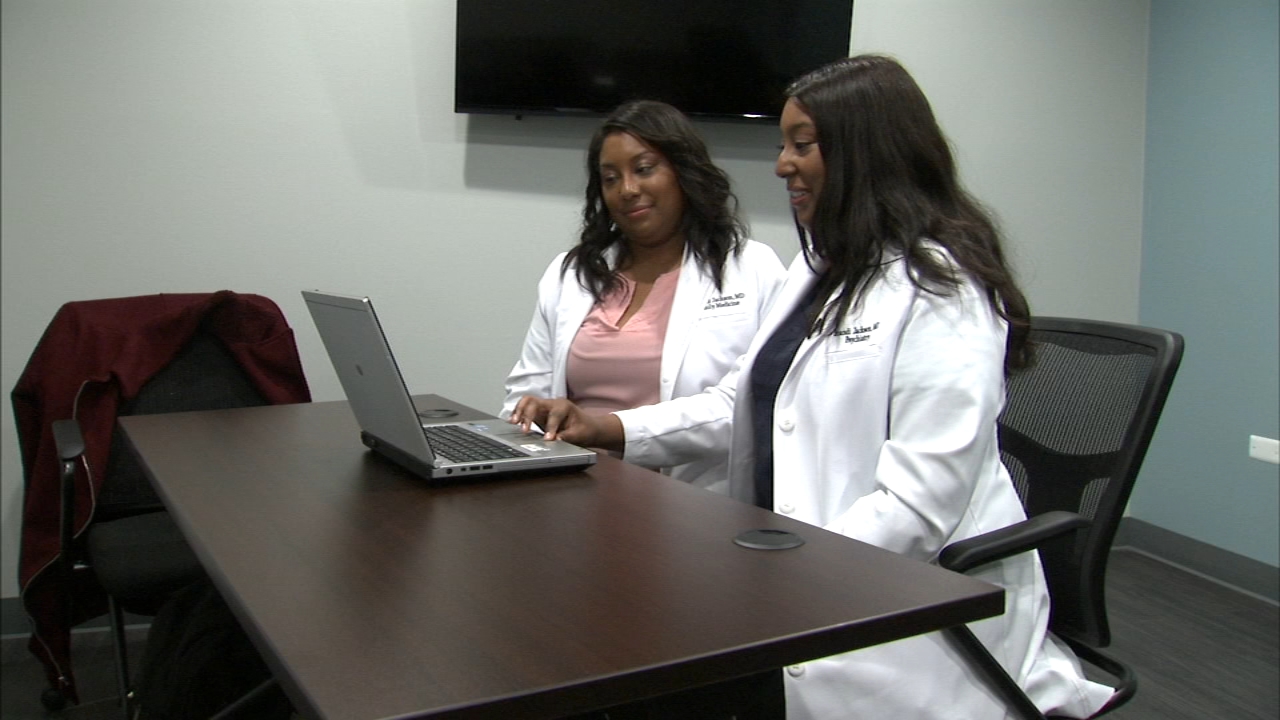 Black History Month: Twin doctors pave the way by mentoring students