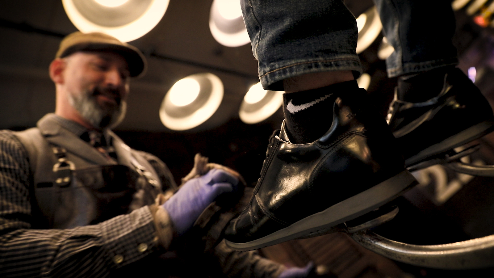 The Shoeshine Guild In Chelsea Market Gives Recovering Alcoholics The Shoeshine Guild In Chelsea Market Gives Recovering Alcoholics