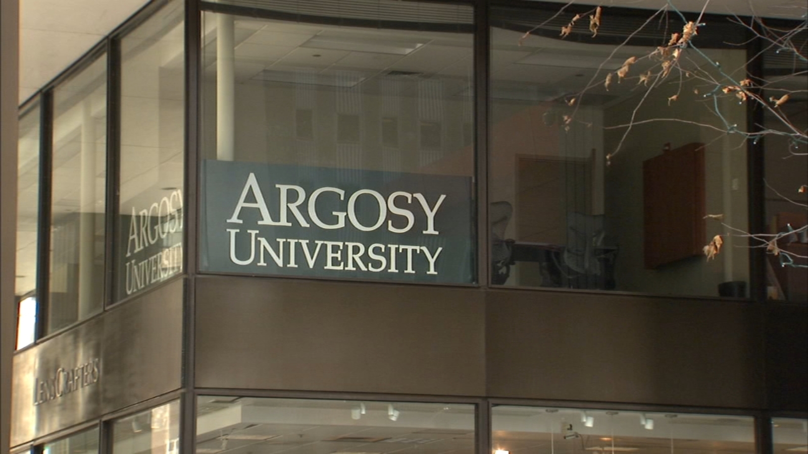 Students stunned Nonprofit Argosy University,Chicago, expected to
