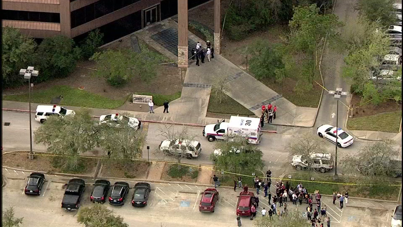 Deputies on scene of office shooting at The Woodlands ABC13 Houston
