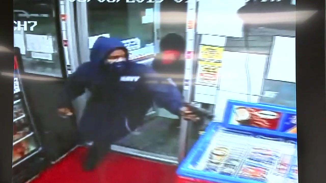 Investiators looking for suspects who gunned down a Shell store clerk.