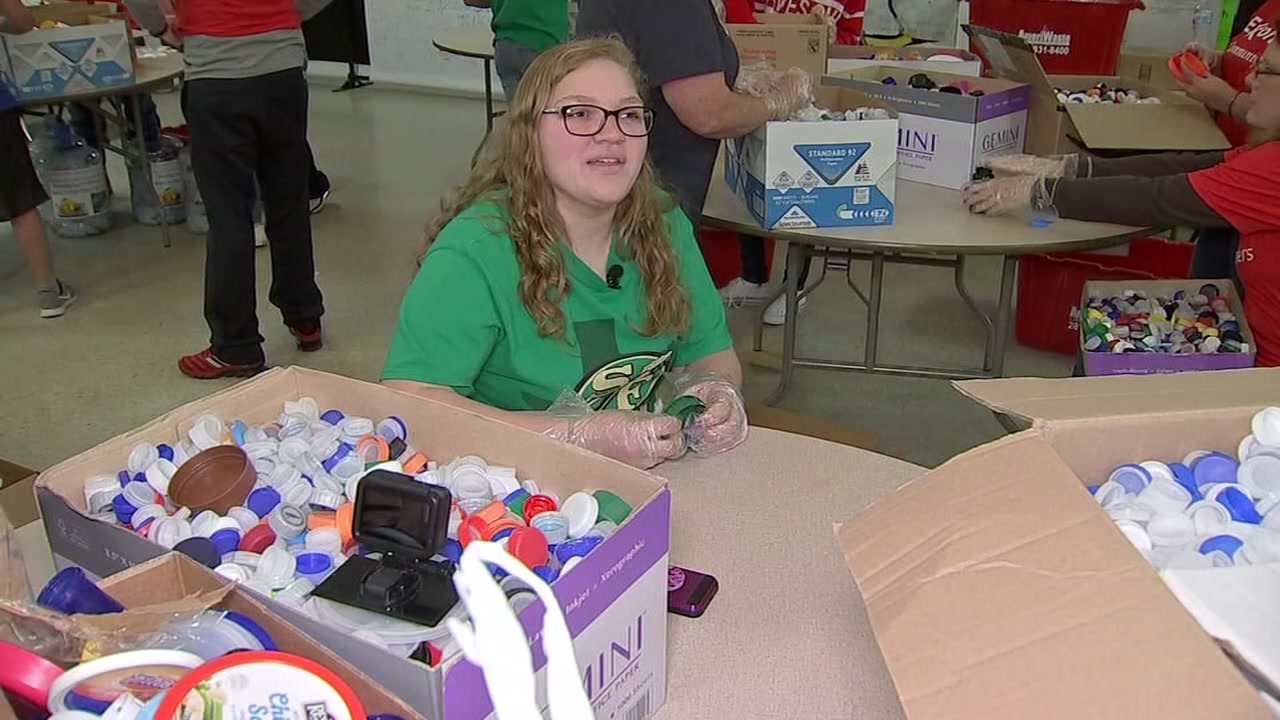 Students working to build benches to honor Santa Fe victims