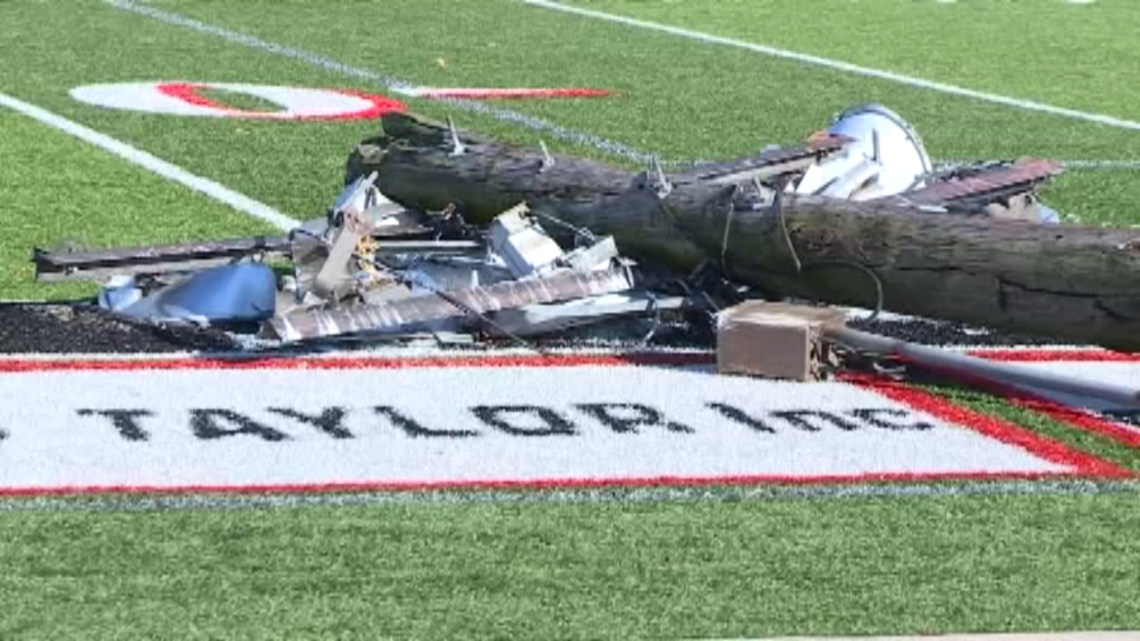 Referee, several soccer players injured after light pole crashes down in Arkansas 6abc