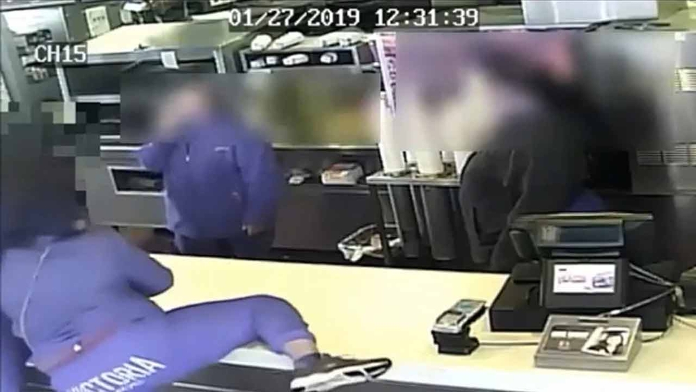 Burger King employees allegedly attacked over tomato