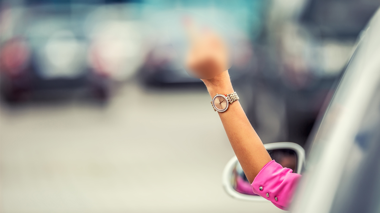 Middle finger protected by the constitution, court rules