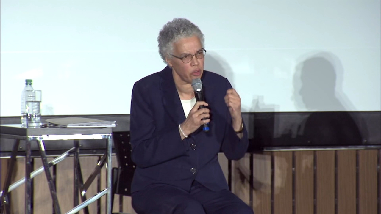 Preckwinkle not running TV ads 2 weeks ahead of mayoral election
