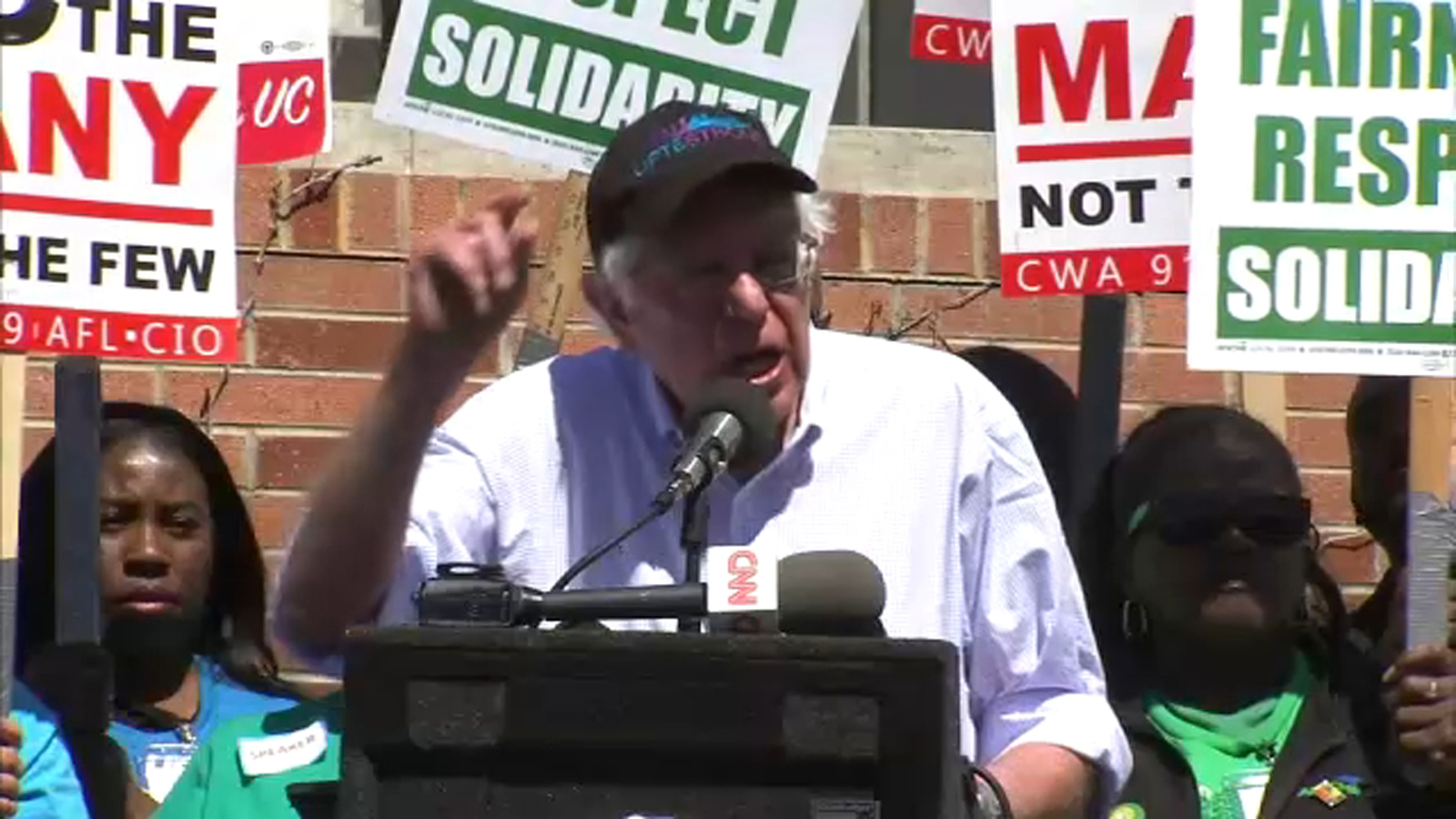 Bernie Sanders joins striking UC workers during rally at UCLA ABC7