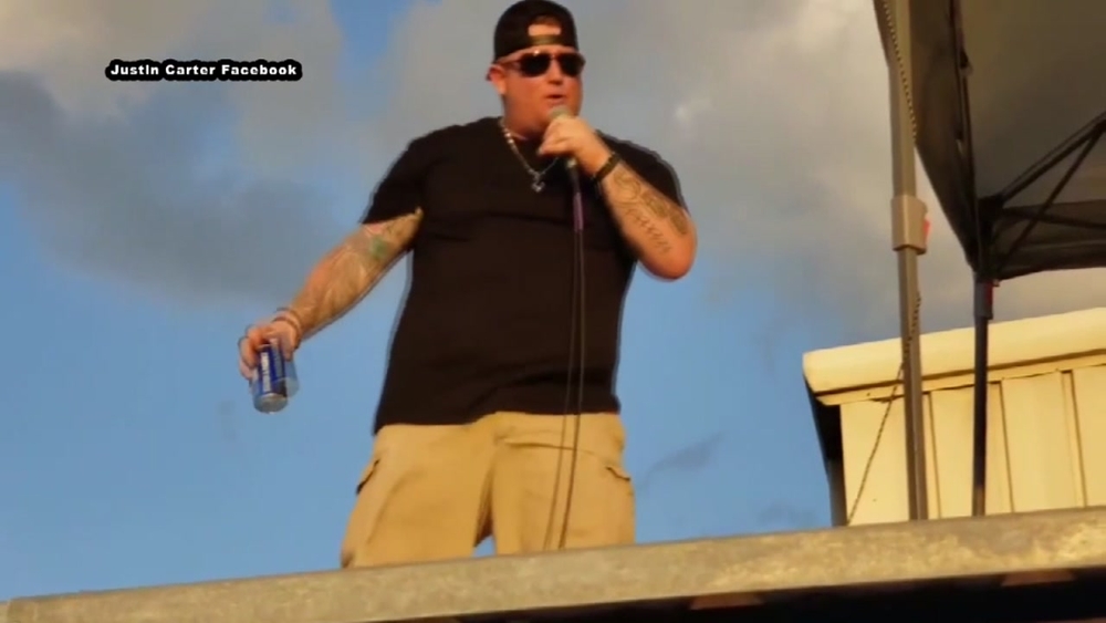 Rising country music star from Texas dies in accidental shooting