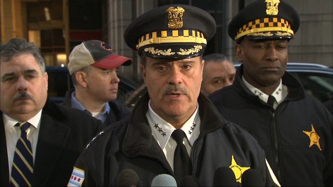 Off-duty Chicago police officer killed,1 critically hurt in shooting ...
