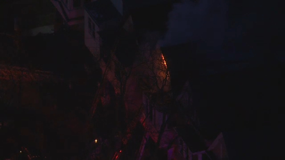 5-alarm fire burns through 3 homes in Jersey City