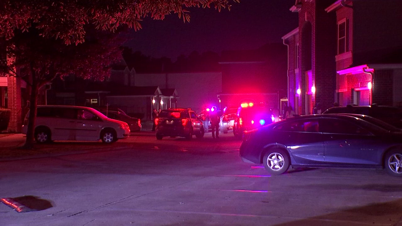Man kills suspected robber during sale of PlayStation in north Houston, police say
