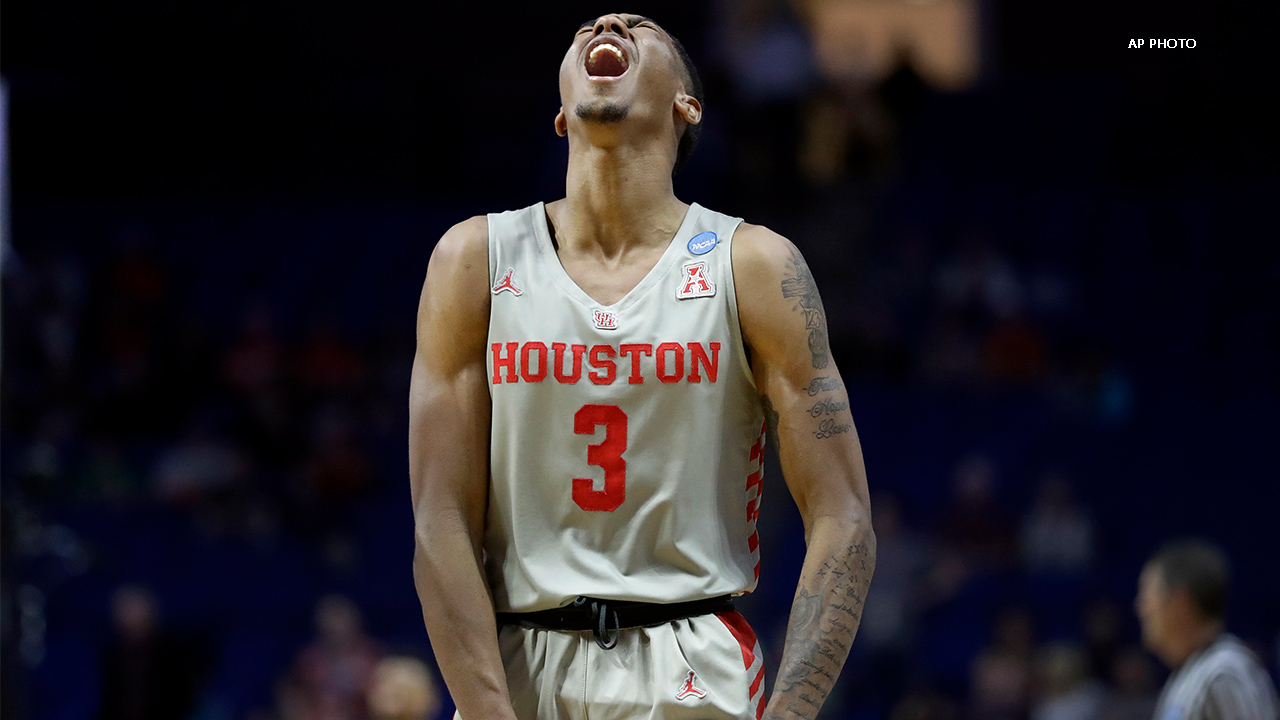 Coogs head to Kansas City for Sweet 16
