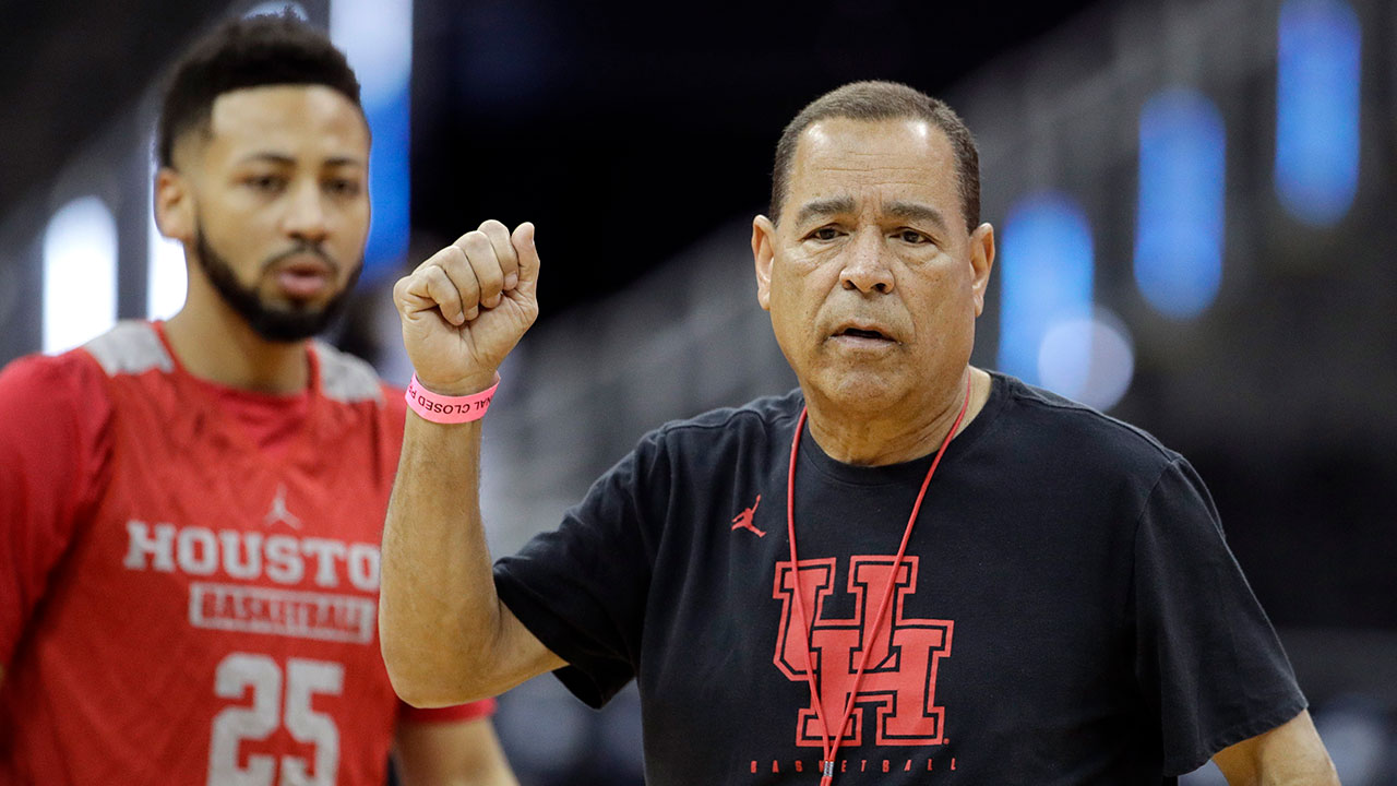 UH Cougars feel H-town pride heading into Sweet Sixteen vs. UK