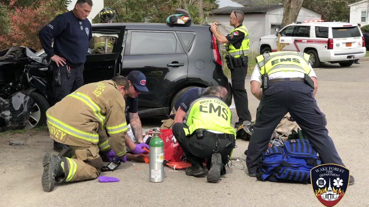 Man charged with DWI, child abuse in Wake Forest crash
