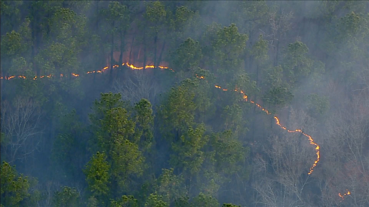 Crews battling wildfire at Joint Base McGuire-Dix-Lakehurst