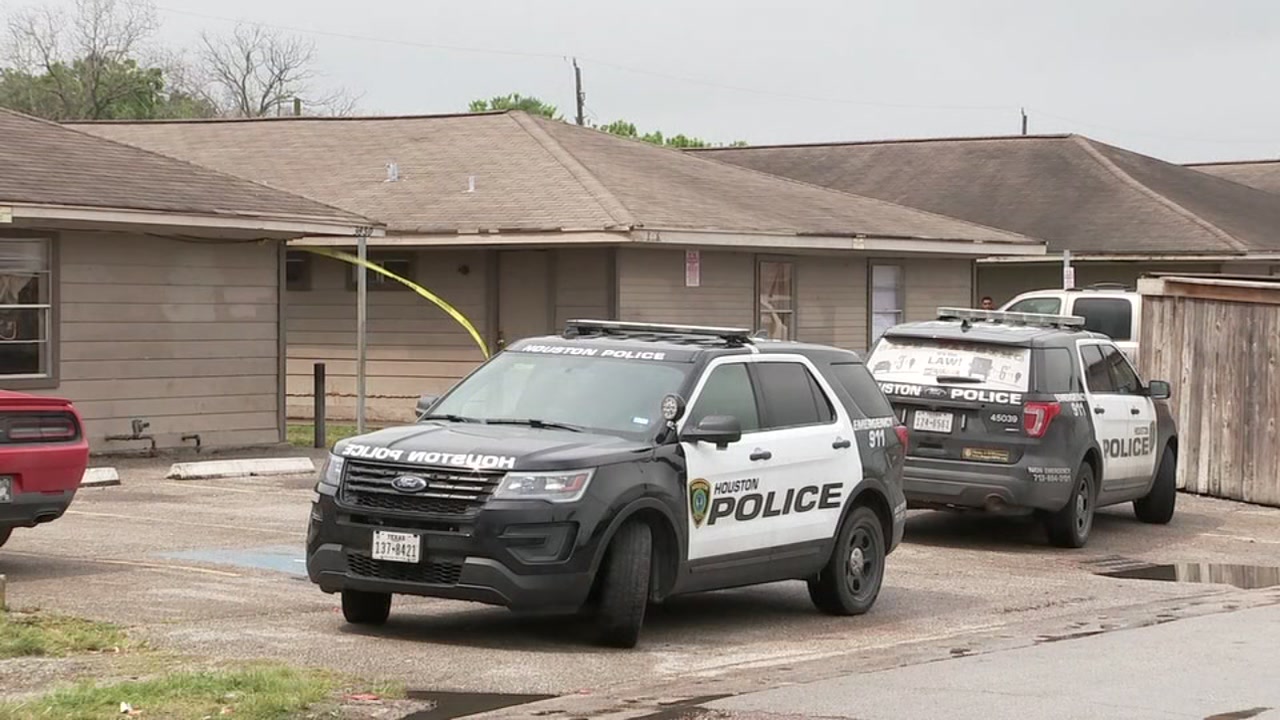 2 bystanders injured during shooting in southeast Houston