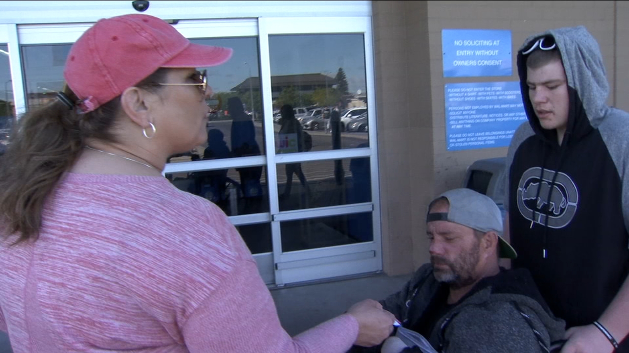 Mother of murdered teen keeps son's memory alive with acts of kindness