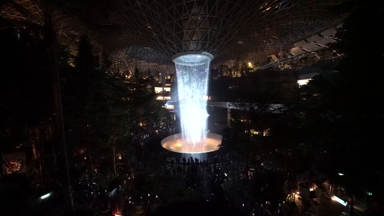 World's tallest indoor waterfall located in Singapore airport