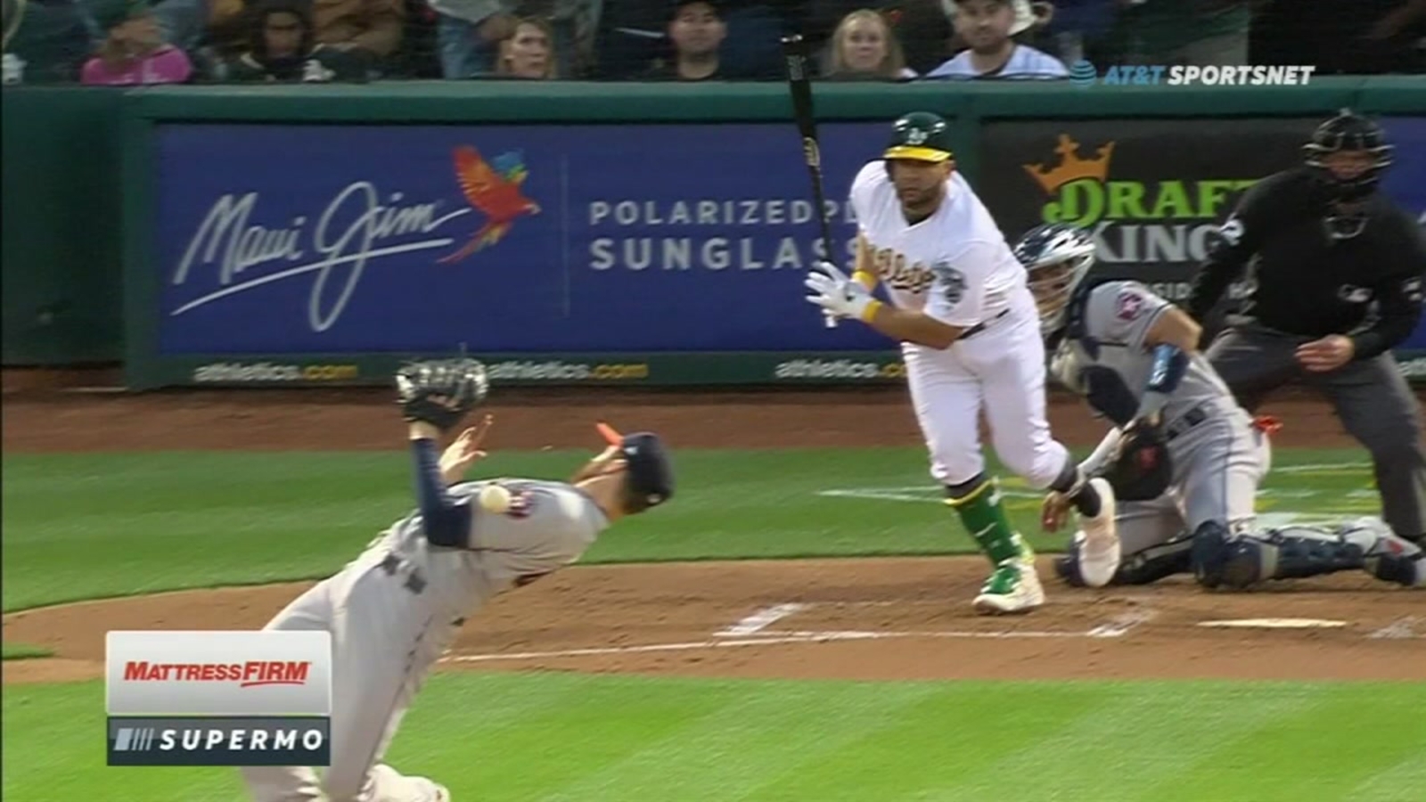 Astros pitcher Collin McHugh dodges line drive like the 'Matrix